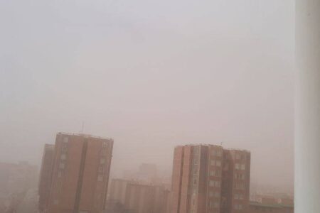 گرد و خاک اردبیل را فرا گرفت