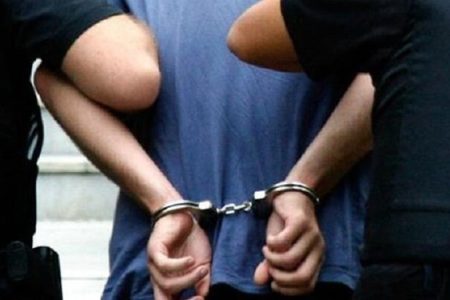 دستگیری یکی از اراذل و اوباش شرور در اردبیل