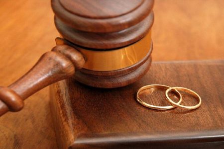 طلاق به خاطر درددل عروس جوان با دیگران