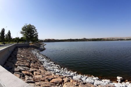 پلیس، ناجی پدر و پسر در حال غرق در دریاچه شورابیل شد