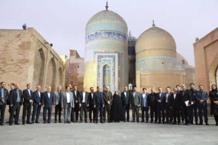 بازدید اعضای کمیسیون عمران از بقعه شیخ صفی‌الدین اردبیلی