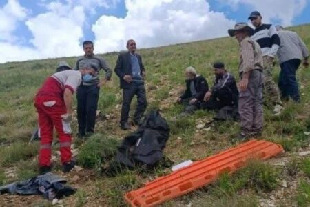 ۱۲ مصدوم در دو حادثه واژگونی خودرو در جاده‌های استان اردبیل