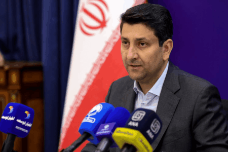 وزیر ارتباطات: اردبیل به قطب ترانزیت داده کشور تبدیل میشود