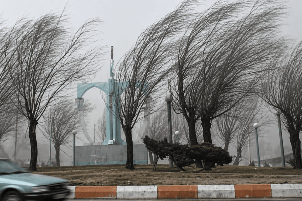گردوخاک در راه اردبیل